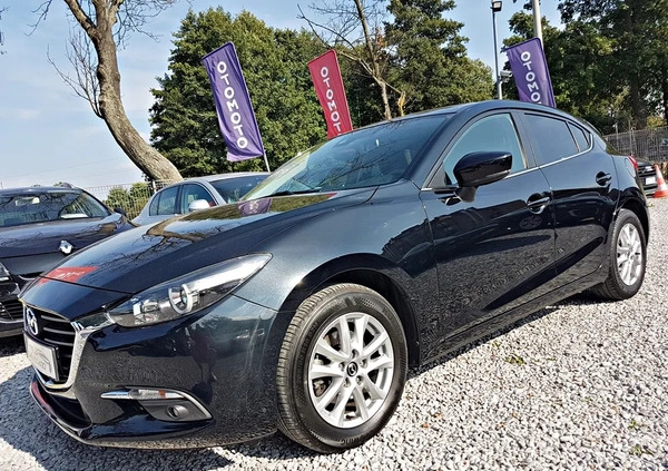 Mazda 3 cena 63900 przebieg: 80000, rok produkcji 2018 z Różan małe 781